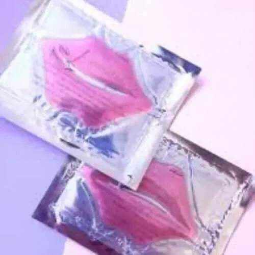 Skintastic Cosmeceuticals collagen lip care mask in pink packaging for hydration and nourishment